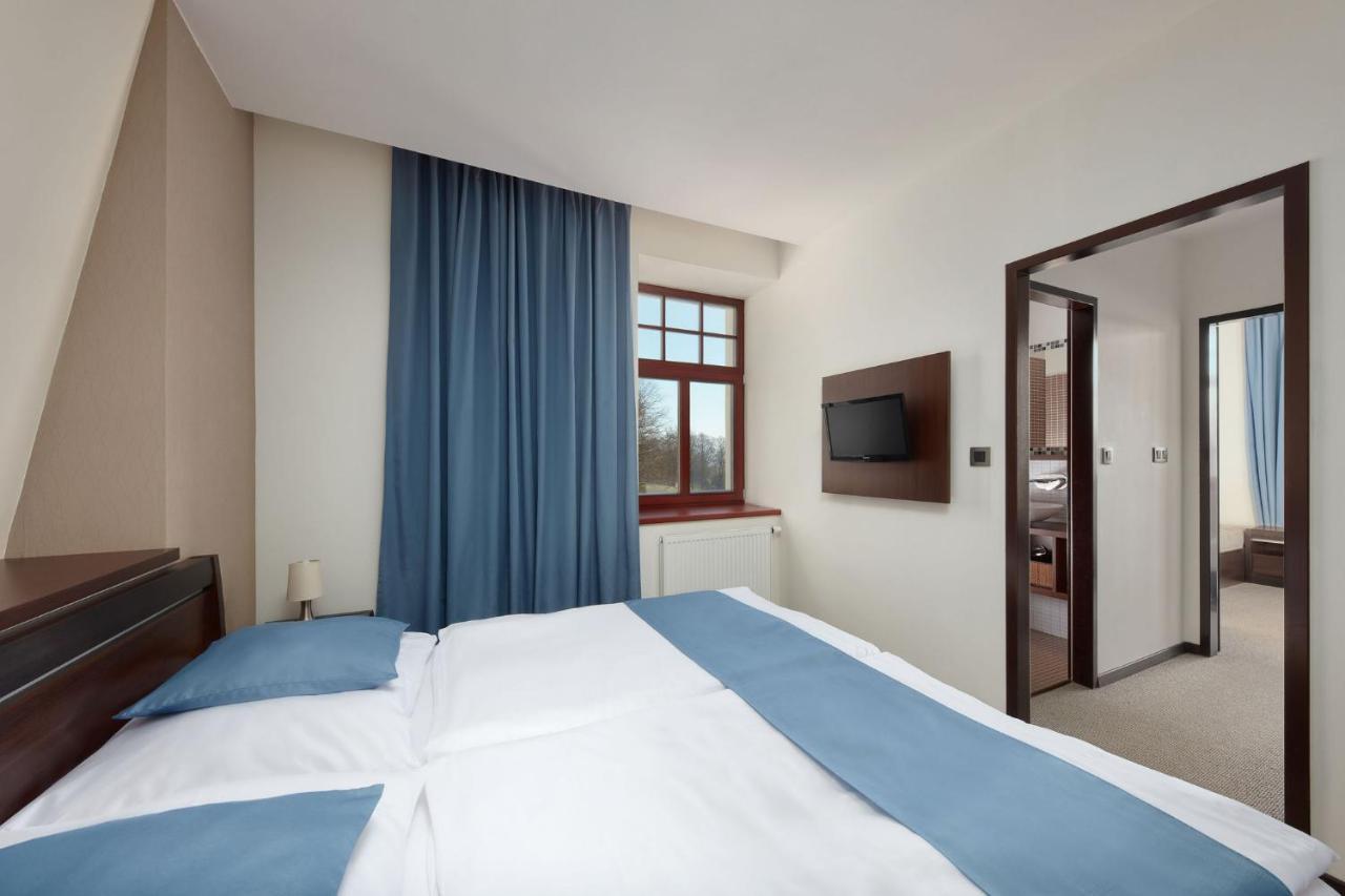 Hotel Slunny Dvur Єсеник Екстер'єр фото
