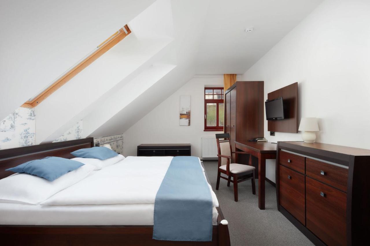 Hotel Slunny Dvur Єсеник Екстер'єр фото
